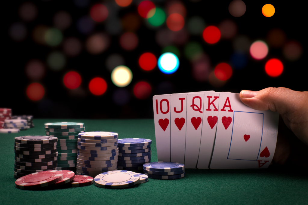 How does Online Poker Work?